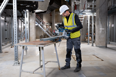 BANDSÅG BOSCH GCB 18V-127 M/KLINGA