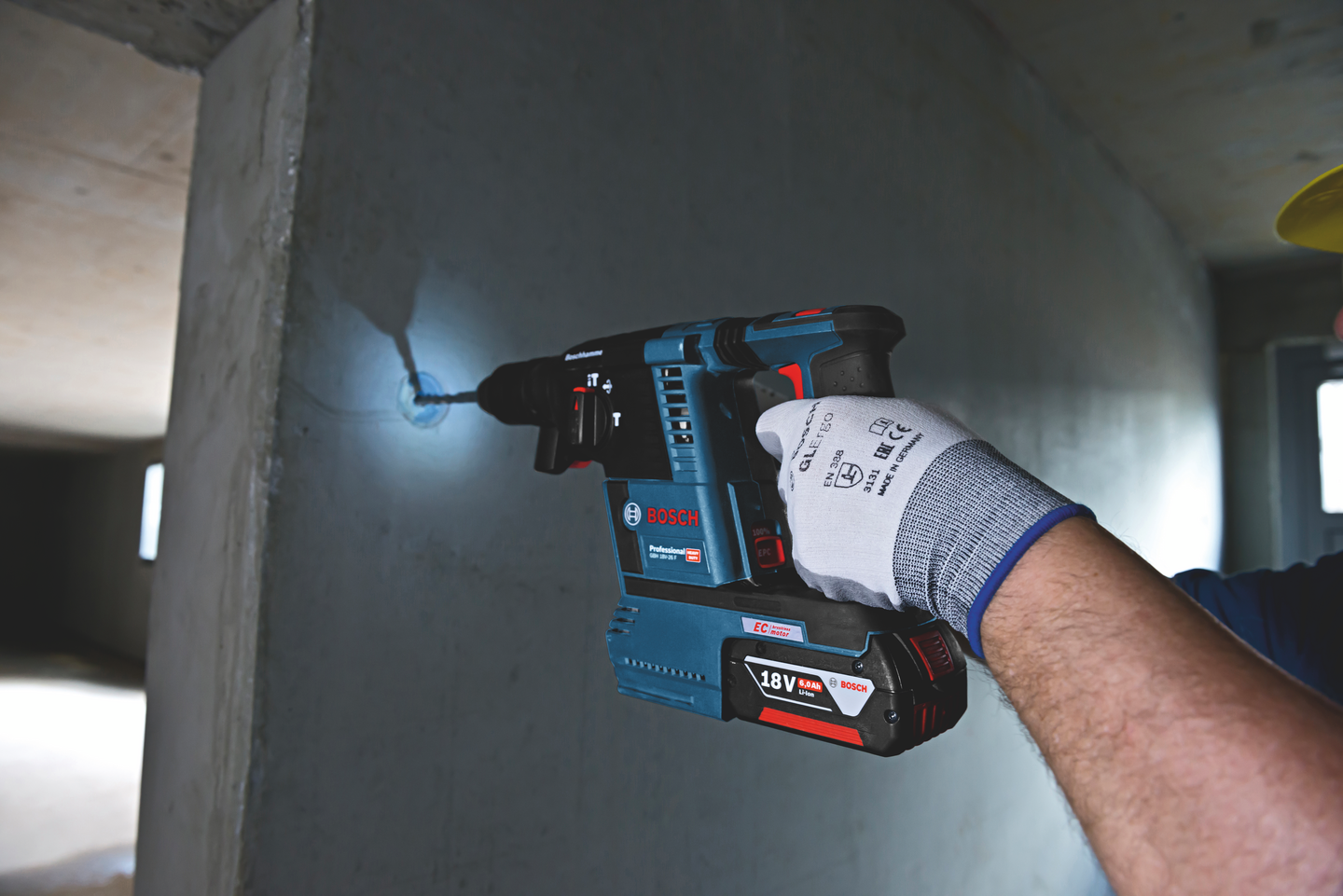 BORRHAMMARE BOSCH GBH 18V-26F/GDE 2X5,5 L-BOXX