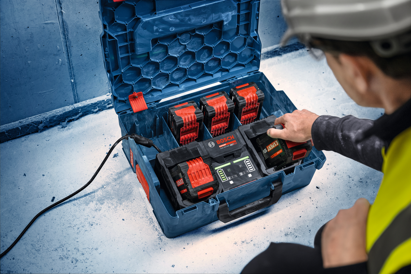 Akku- ja laturipaketti Bosch EXPERT 3xEXBA18V-80 + EXAL18V-160