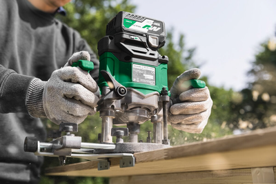 ÖVERHANDSFRÄS M3612DA T/O HSC HIKOKI 36V MV U BATTERI/LADDAR