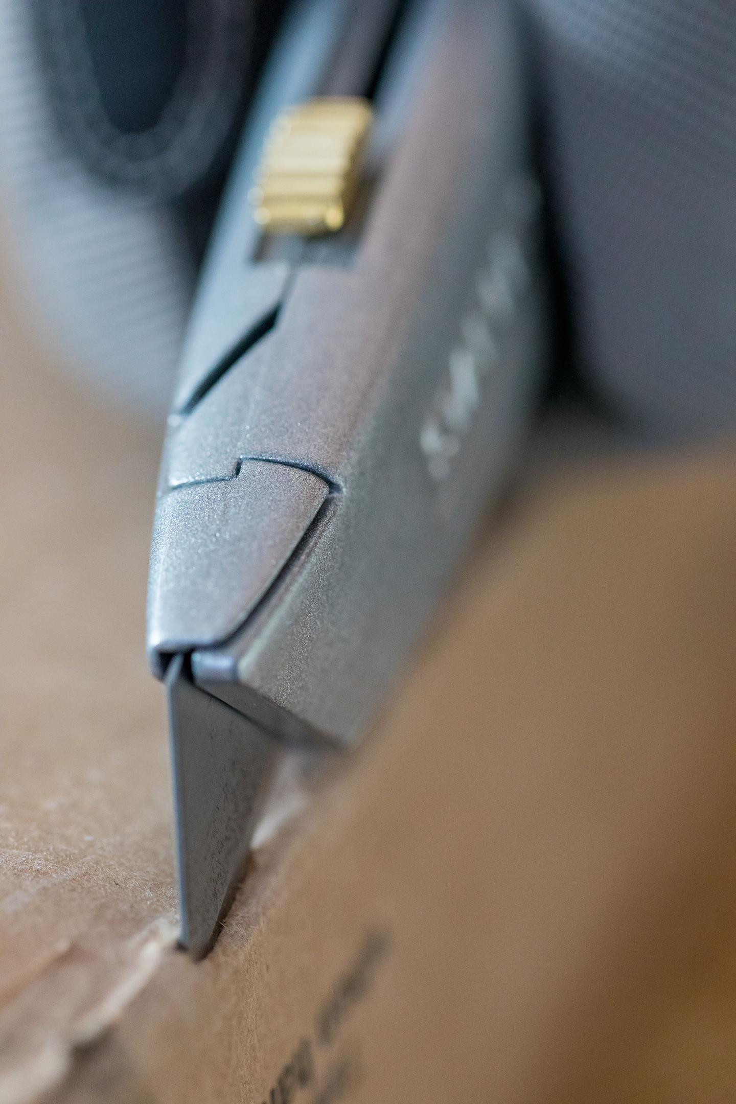 KNIV 99E SKYVBART BLAD 1-10-099