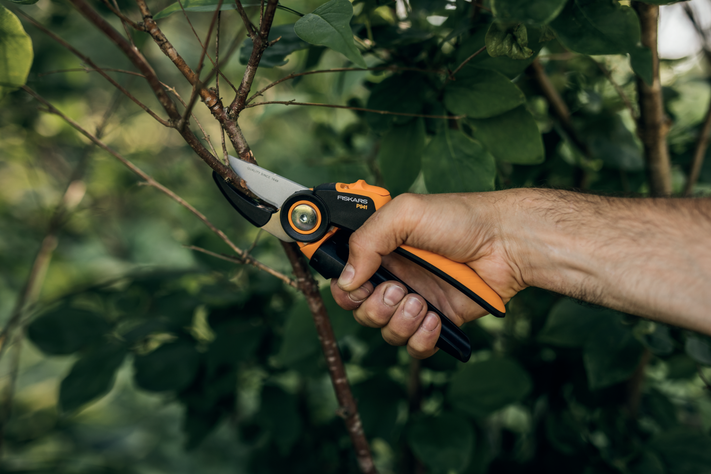 Oksasakset Fiskars x-powergear alasin l p941