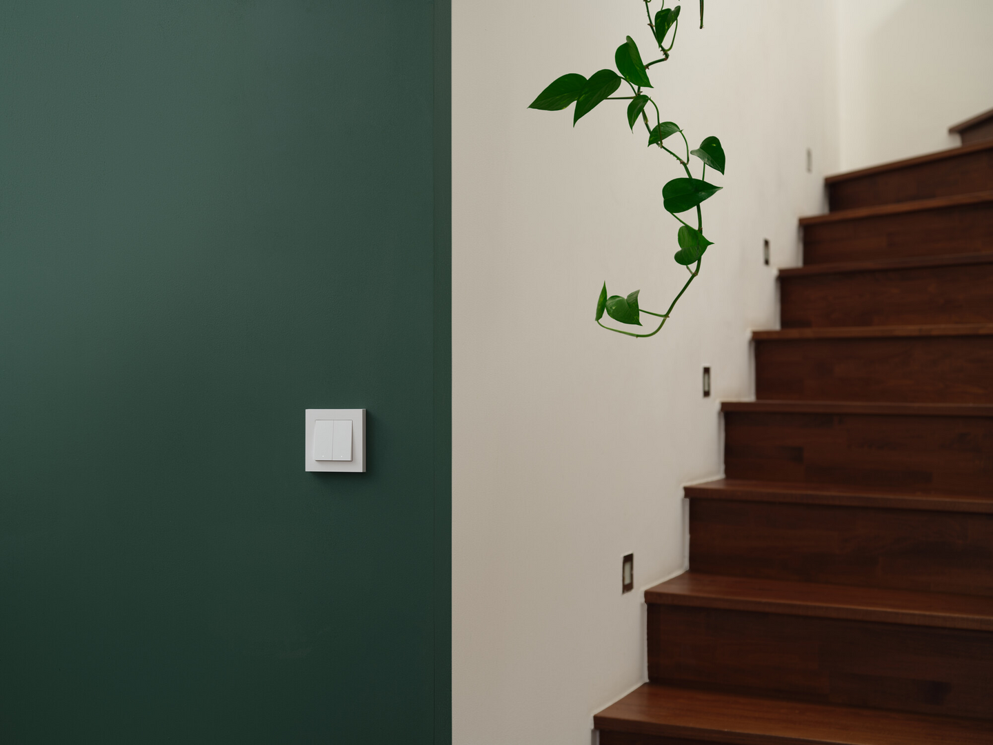 Seinäkytkin OSRAM SMART+ Matter Wall Switch 2-kanavaa valkoinen