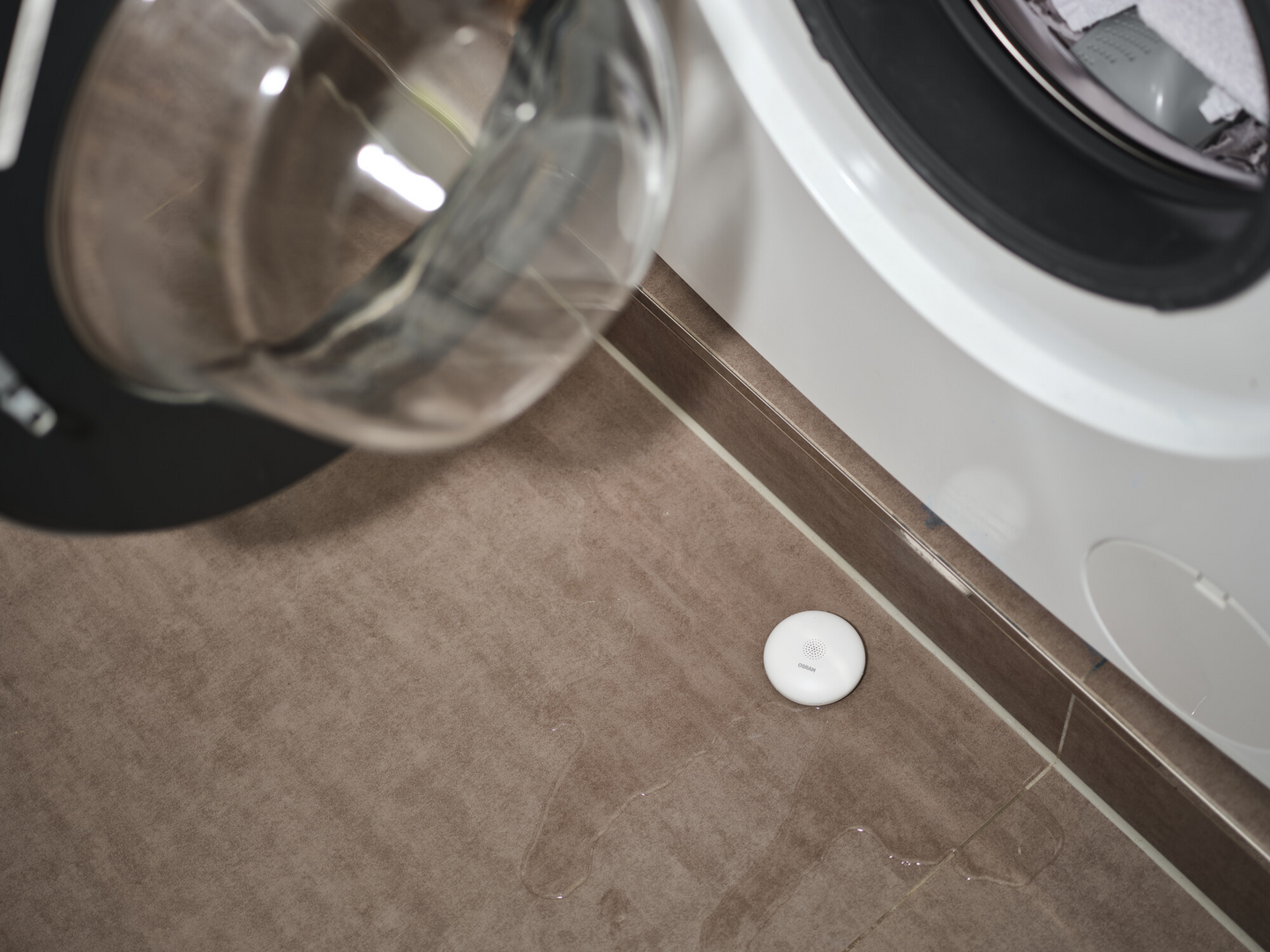 Vesivuotoilmaisin OSRAM SMART+ WiFi Water Detector valkoinen