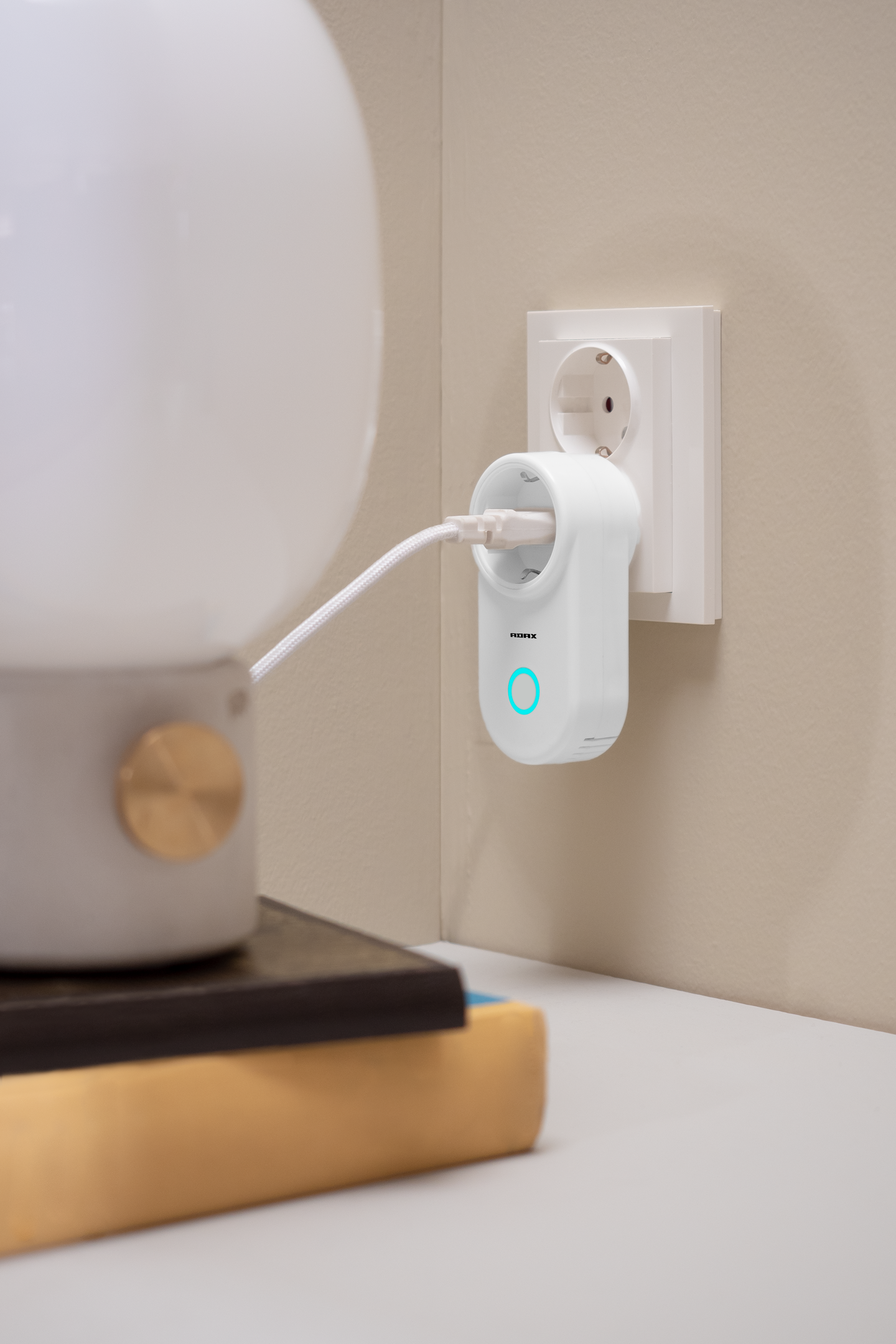 WIFI PLUGG MED TERMOSTAT ADAX