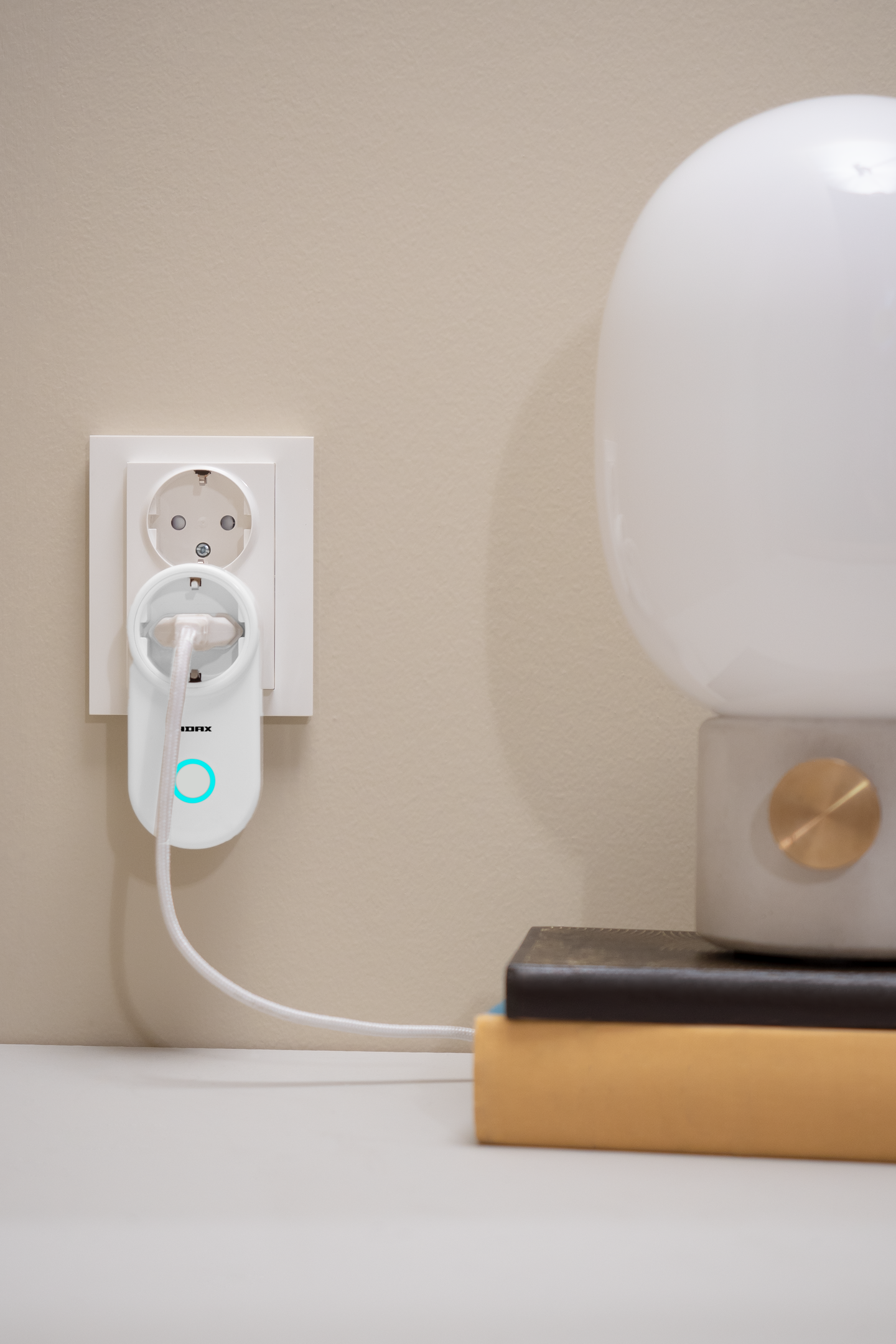 WIFI PLUGG MED TERMOSTAT ADAX