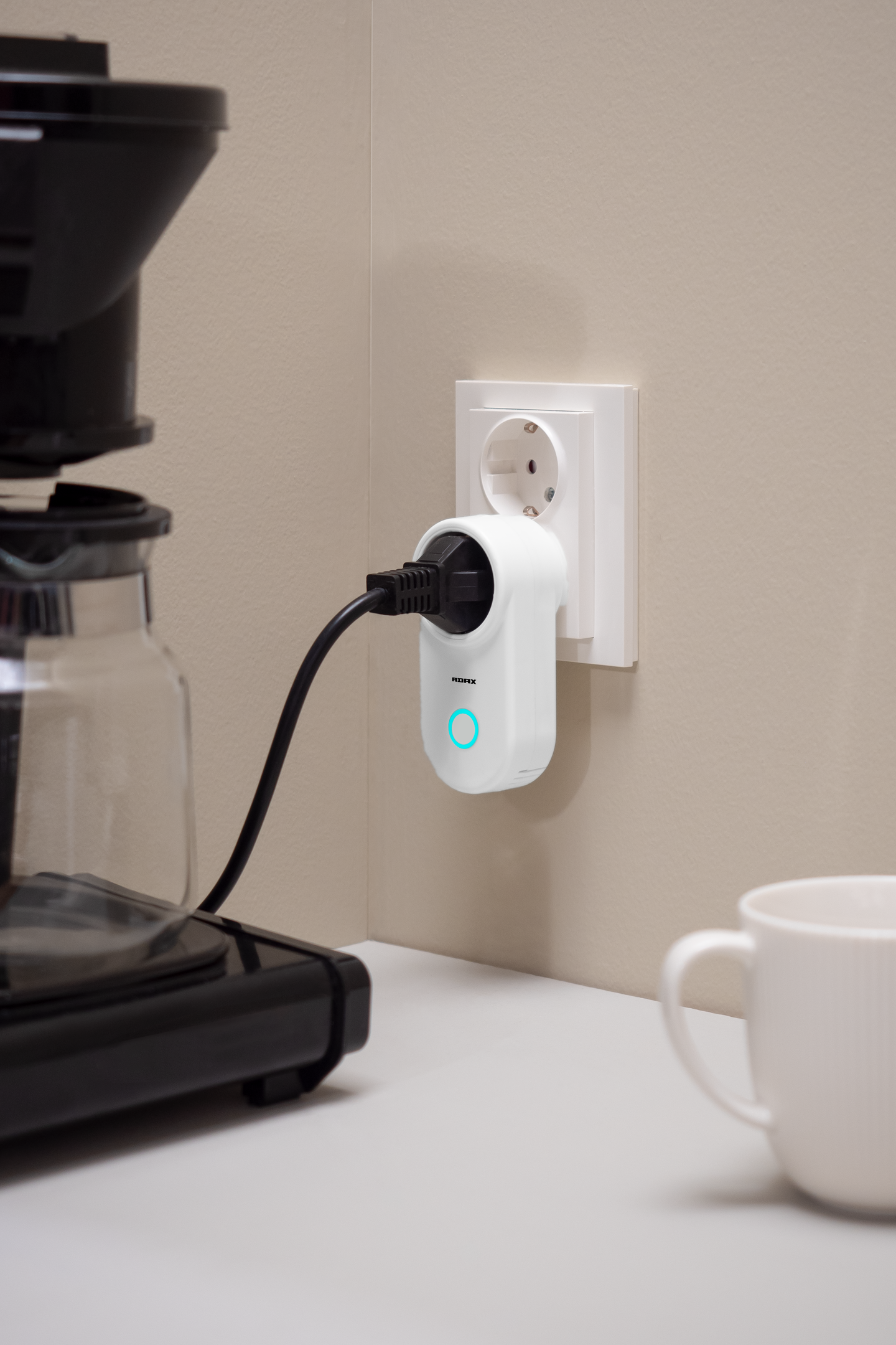 WIFI PLUGG MED TERMOSTAT ADAX