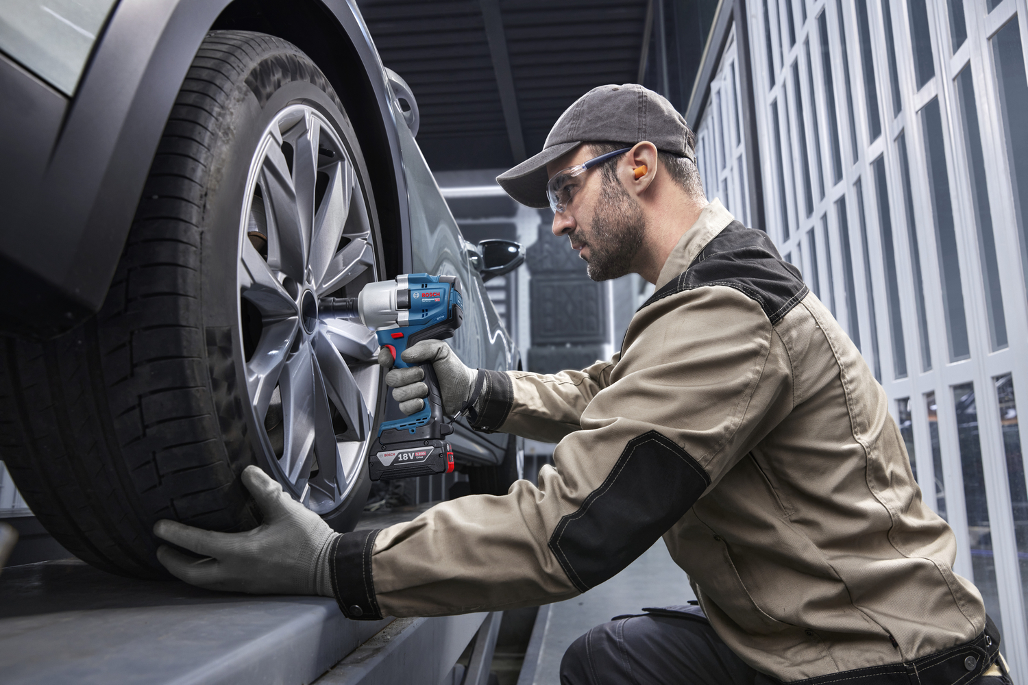 Akkuiskumutterinväännin Bosch GDS 18V-780 Solo