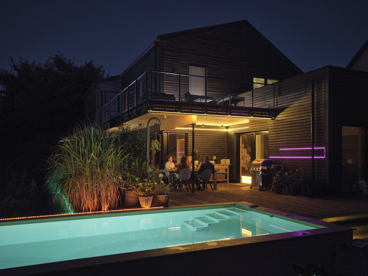 Led-valonauha OSRAM Flex Outdoor 135W RGB 20m kaukosäädin ulkokäyttöön