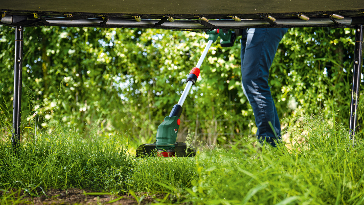 Akkutrimmeri Bosch UniversalGrassCut 18V-26-500 Solo