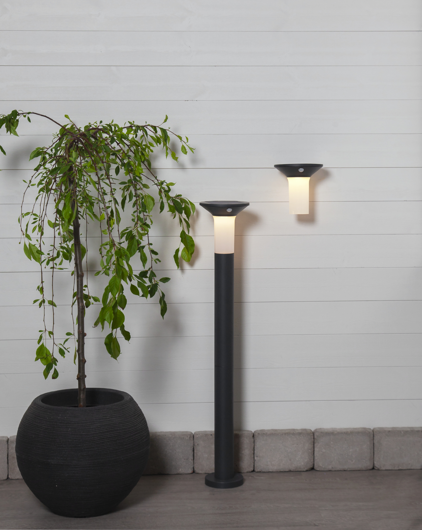 Aurinkokennopylväsvalaisin EGLO Corbezzola liiketunnistimella 6x0,03W led IP44