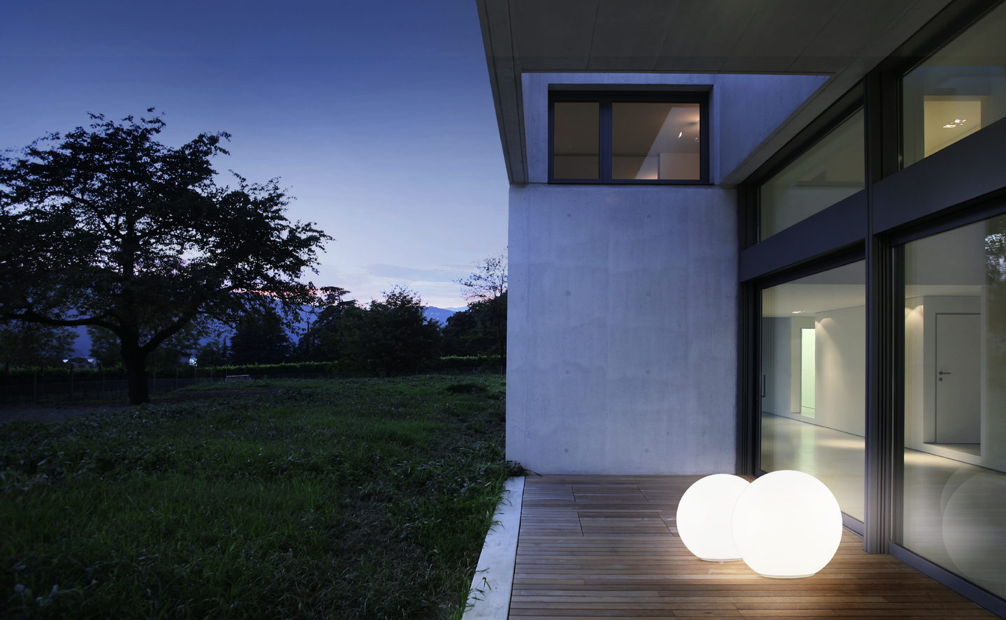 Ulkovalaisin EGLO Monterolo 39cm valkoinen 40W E27 IP65