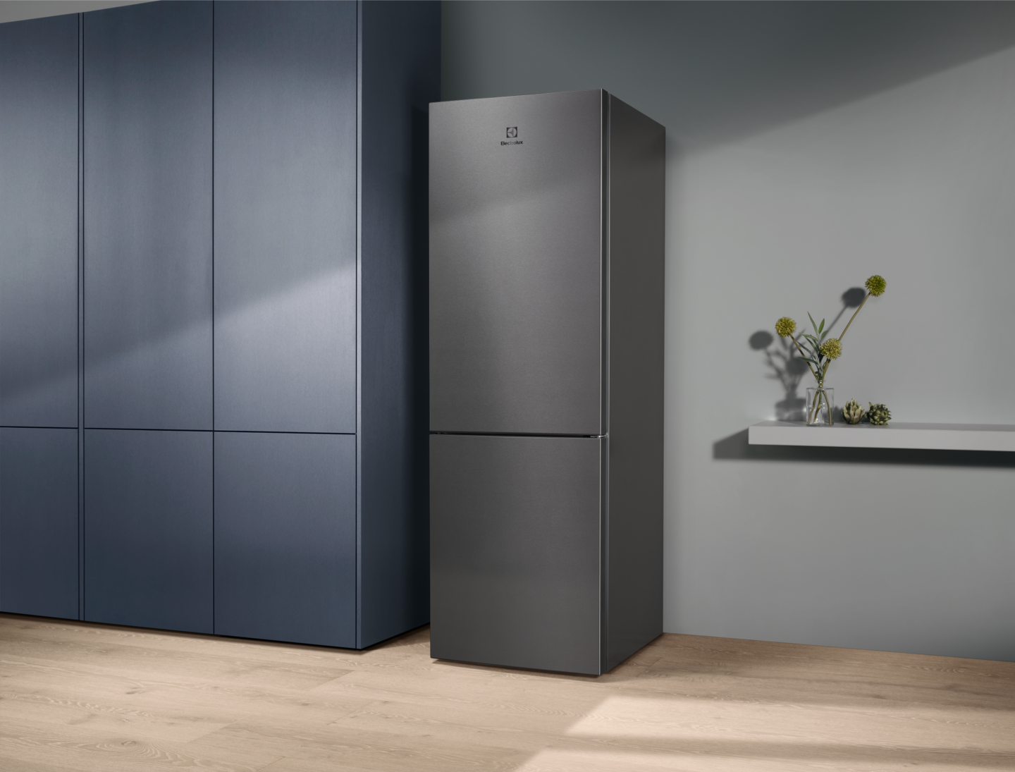 Jääkaappi-pakastin Electrolux LNT6ME32U2 teräs