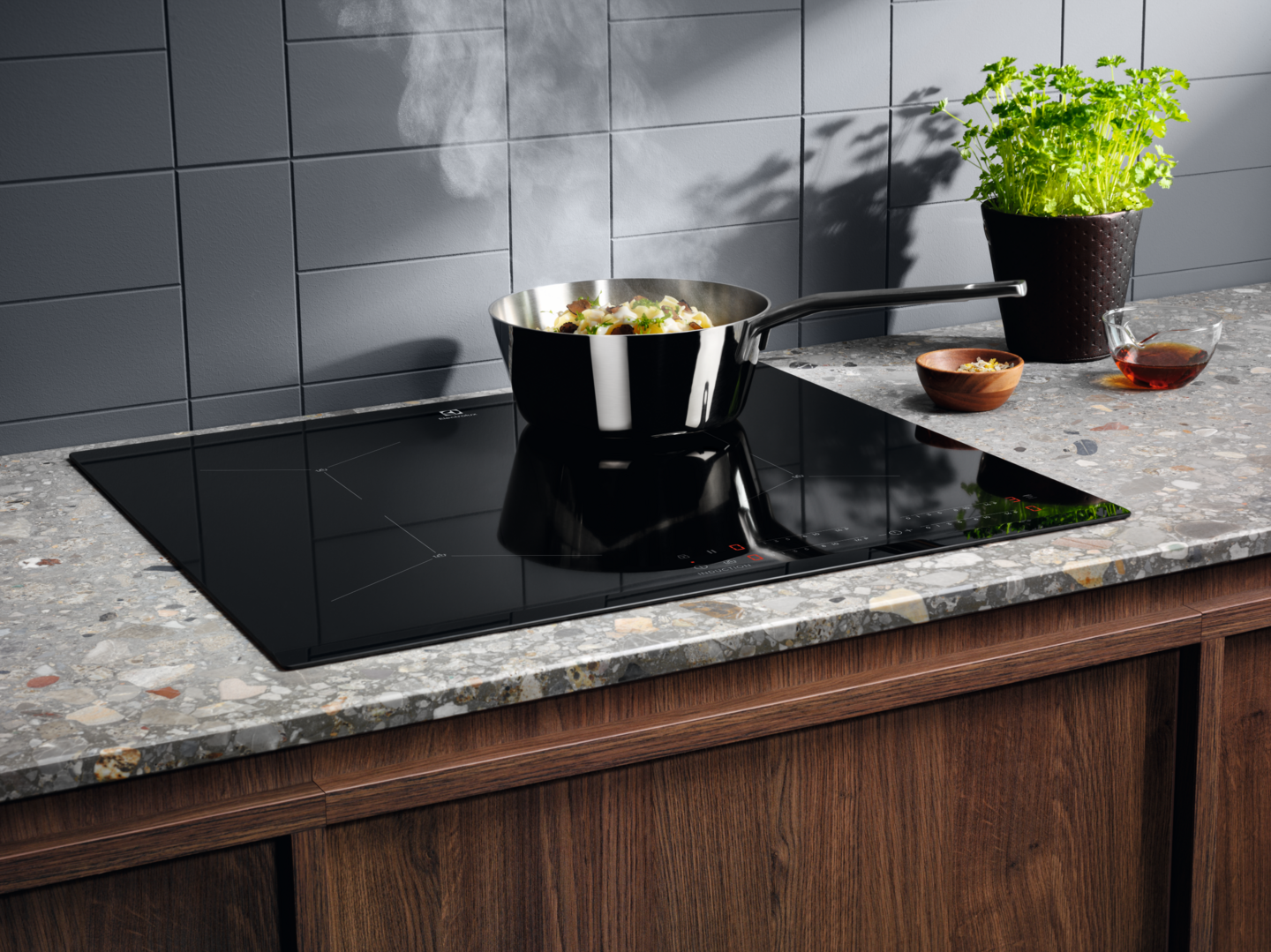 Keittiotaso Electrolux HOF650BMF 60cm induktio