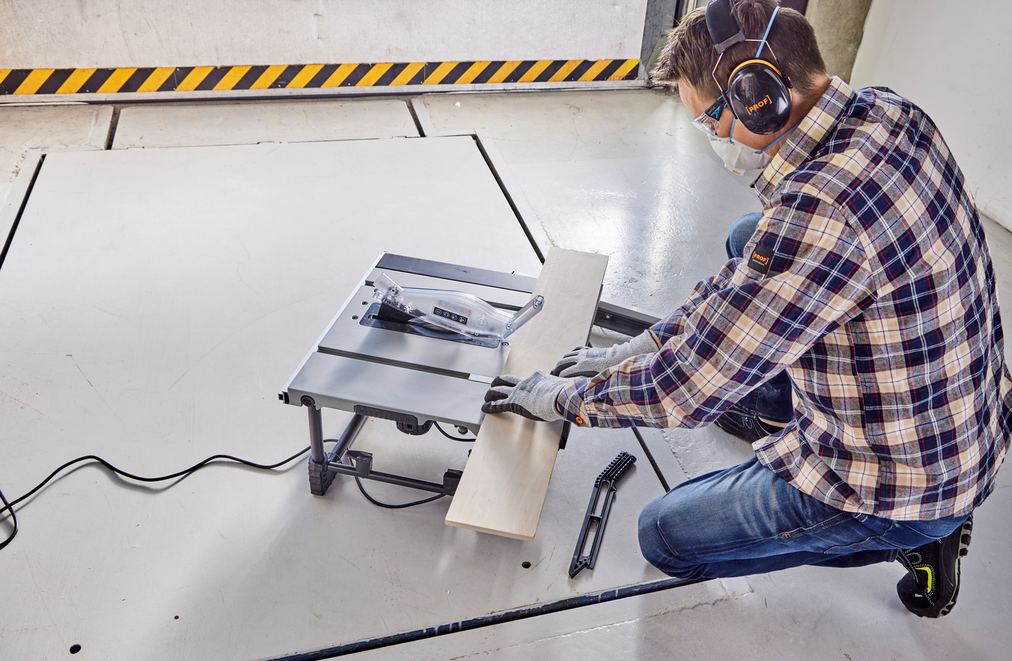 Pöytäsaha FXA HF 210/1500