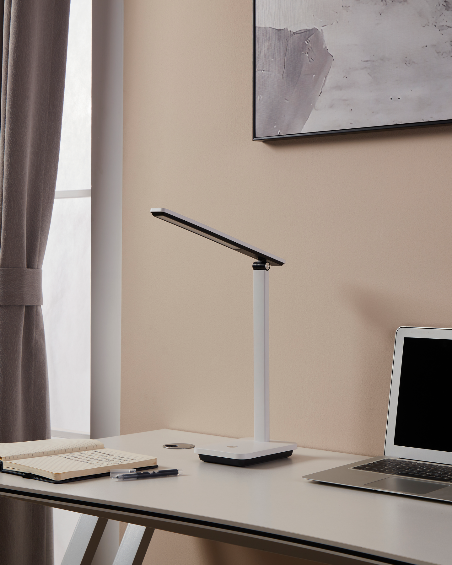 Pöytävalaisin EGLO Iniesta 3,6W led valkoinen/musta