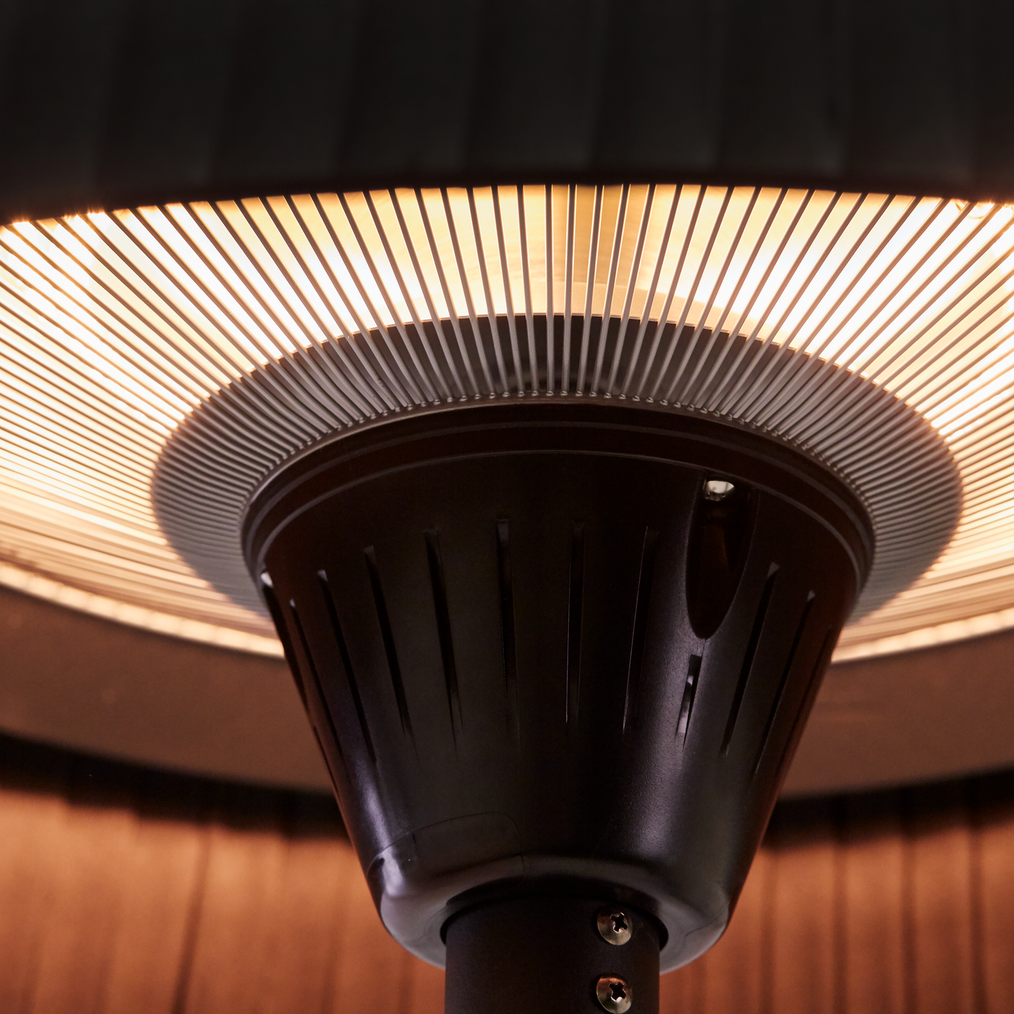 Terassilämmitin 60 cm varjostimella, lattiamalli 900/1200/2100 W HA HORTUS