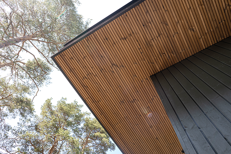 Paneeli Luna Trio 26x92x3000 lämpökäsitelty mänty