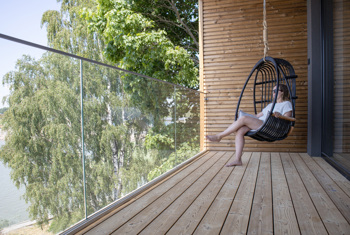 Terassilauta Luna Profix 3 SHP 32x166x4800 harjattu lämpökäsitelty kuusi