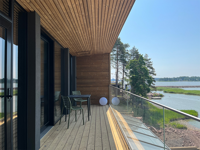 Terassilauta Luna Profix 3 SHP 32x166x4800 harjattu lämpökäsitelty kuusi