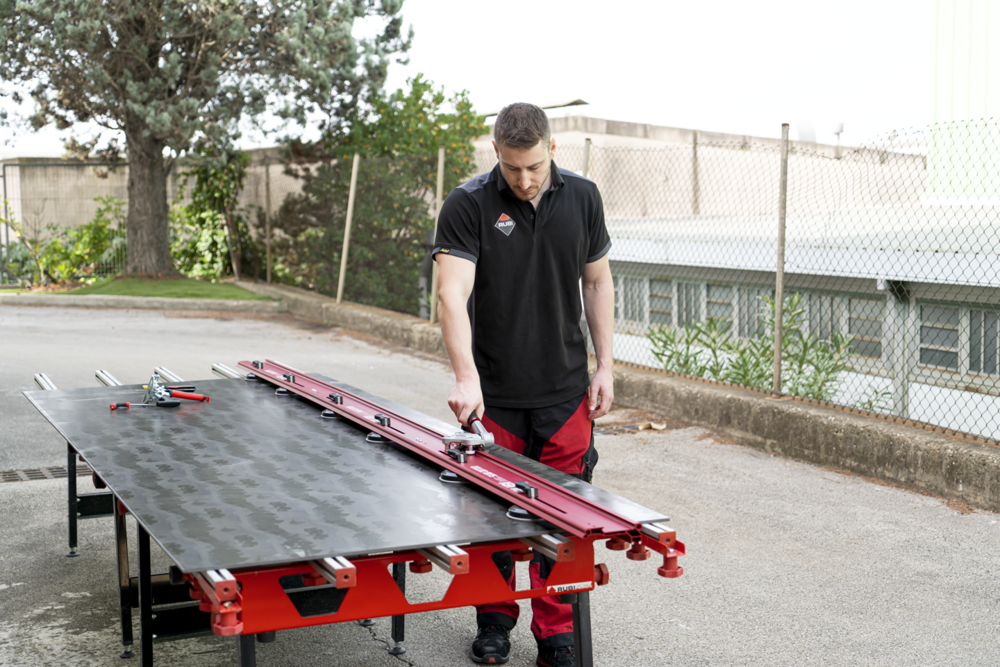 Suurlaattojen katkaisujärjestelmä Rubi G3