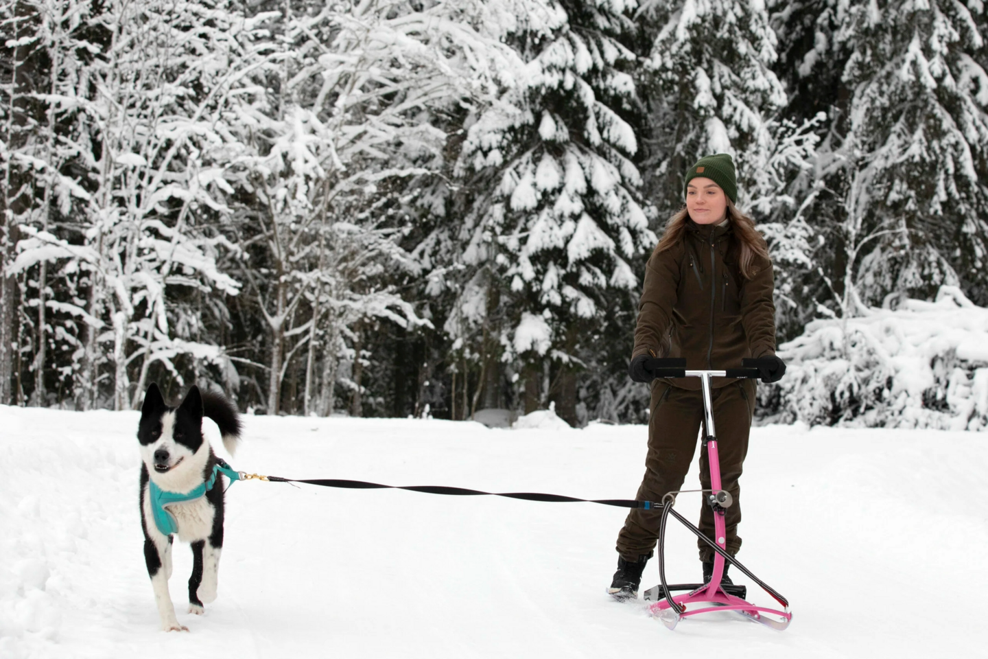 Potkukelkka ESLA Kickspark pinkki