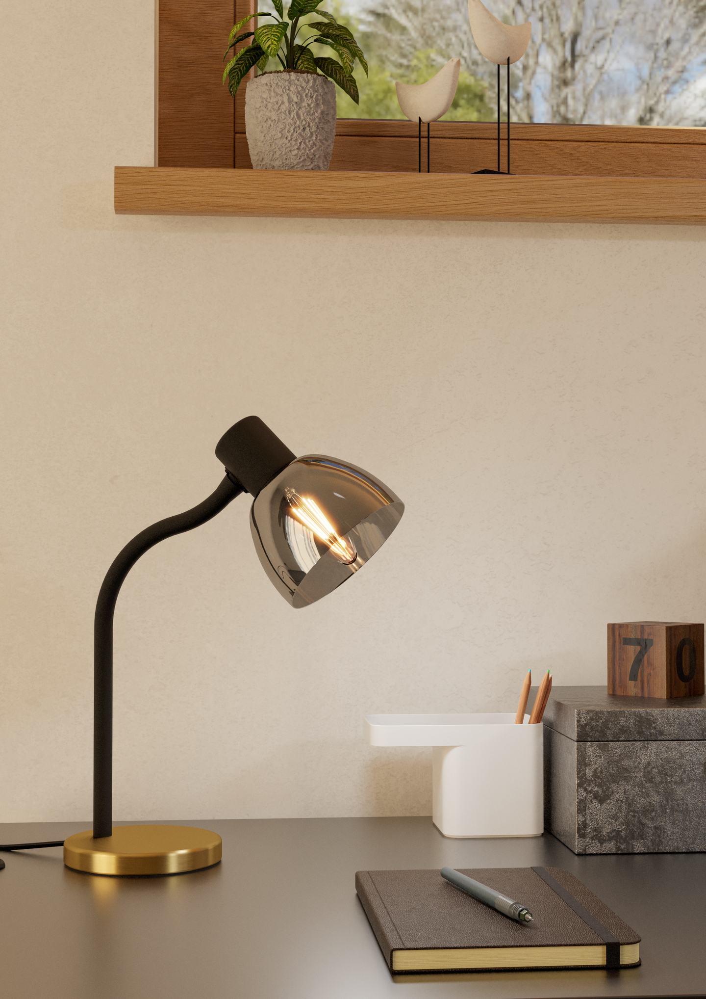 Pöytävalaisin EGLO Macere E14 musta/messinki