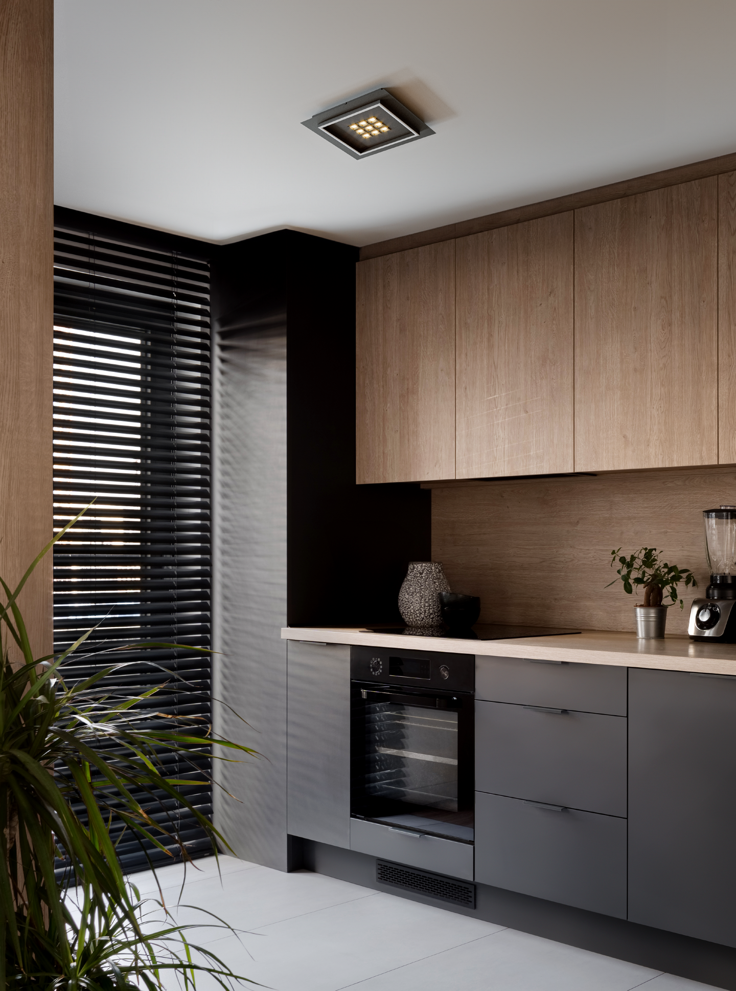 Kattovalaisin EGLO Balazote led 20,5W/9x0,9W CCT 36x36cm musta