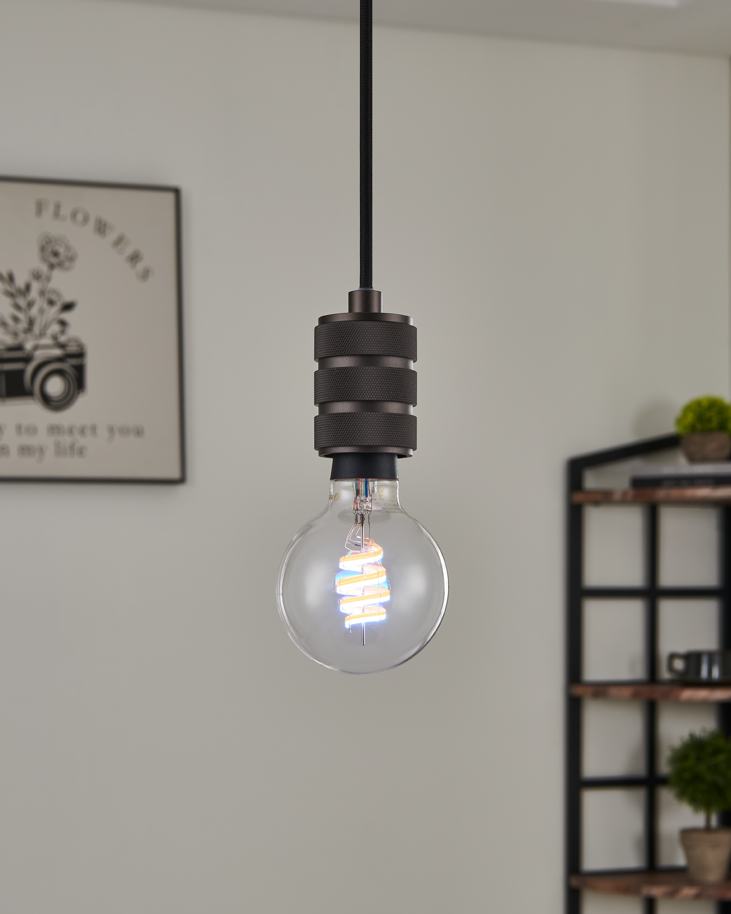 Led-polttimo EGLO connect.z RGB E27 G80 4,9W kirkas