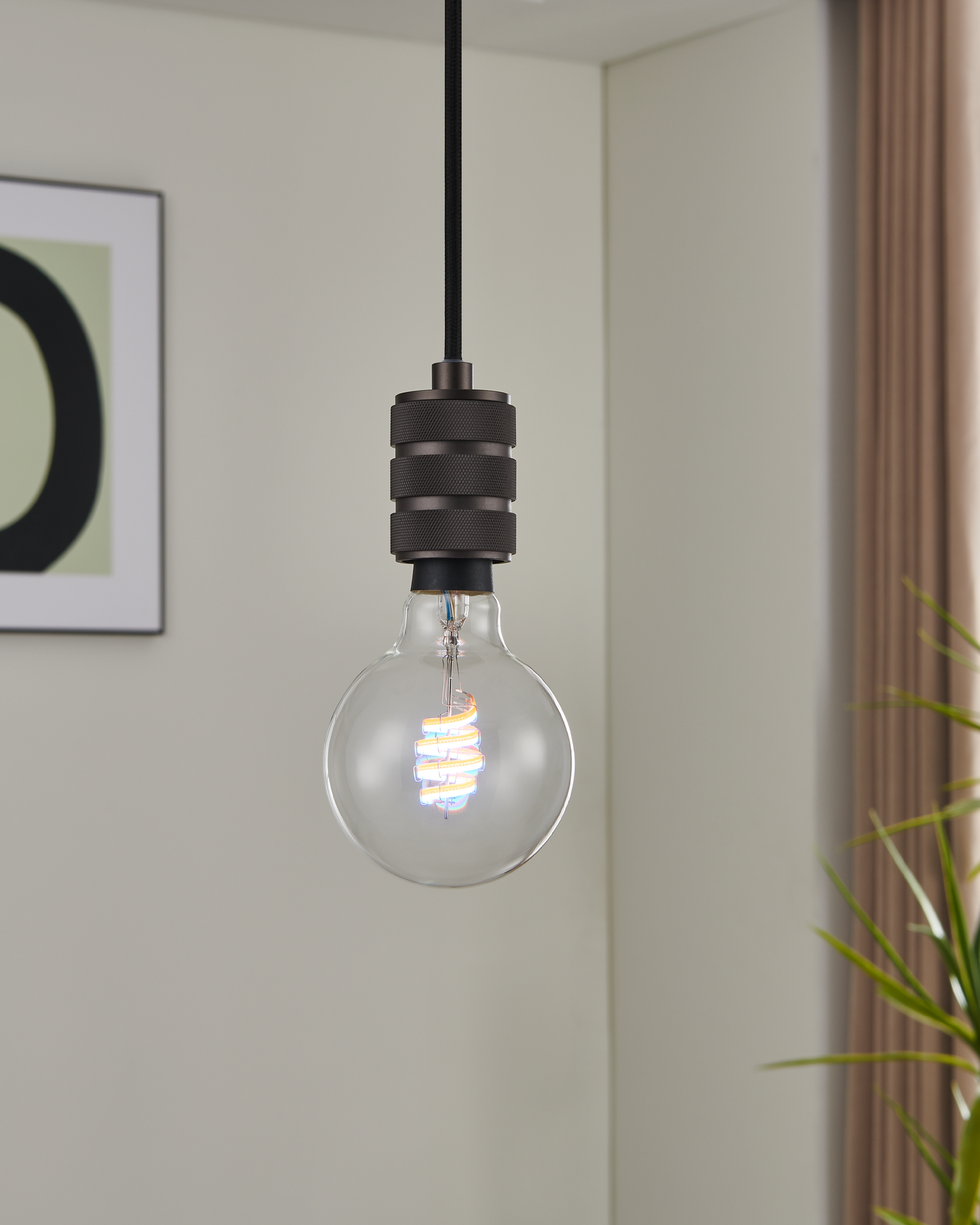 Led-polttimo EGLO connect.z RGB E27 G95 4,9W kirkas