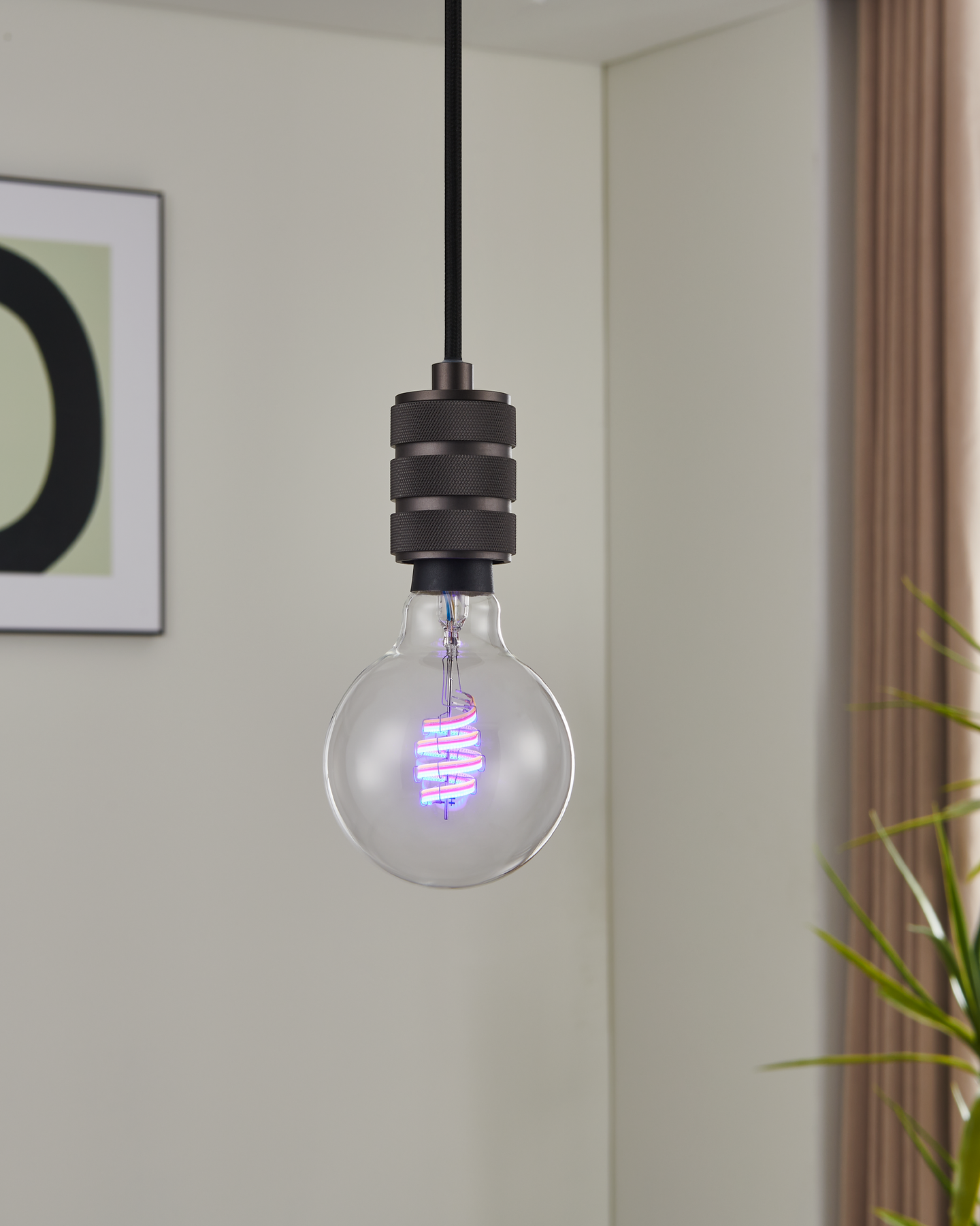 Led-polttimo EGLO connect.z RGB E27 G95 4,9W kirkas