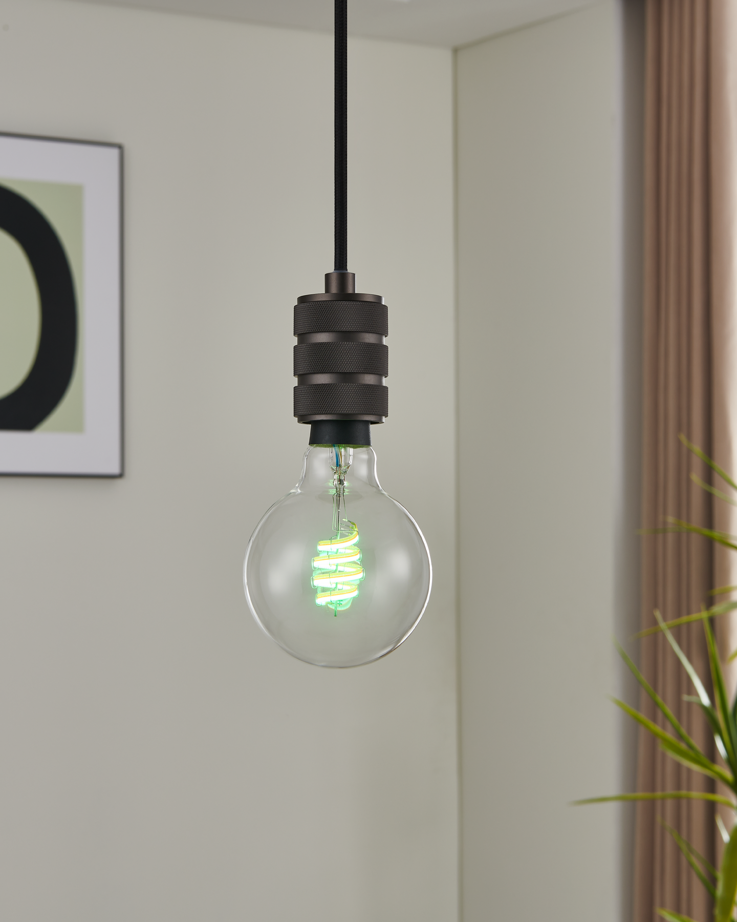 Led-polttimo EGLO connect.z RGB E27 G95 4,9W kirkas