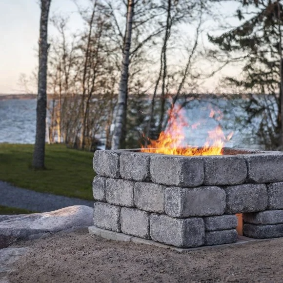 Nuotiopaikka HB Firepit tulitiilillä musta