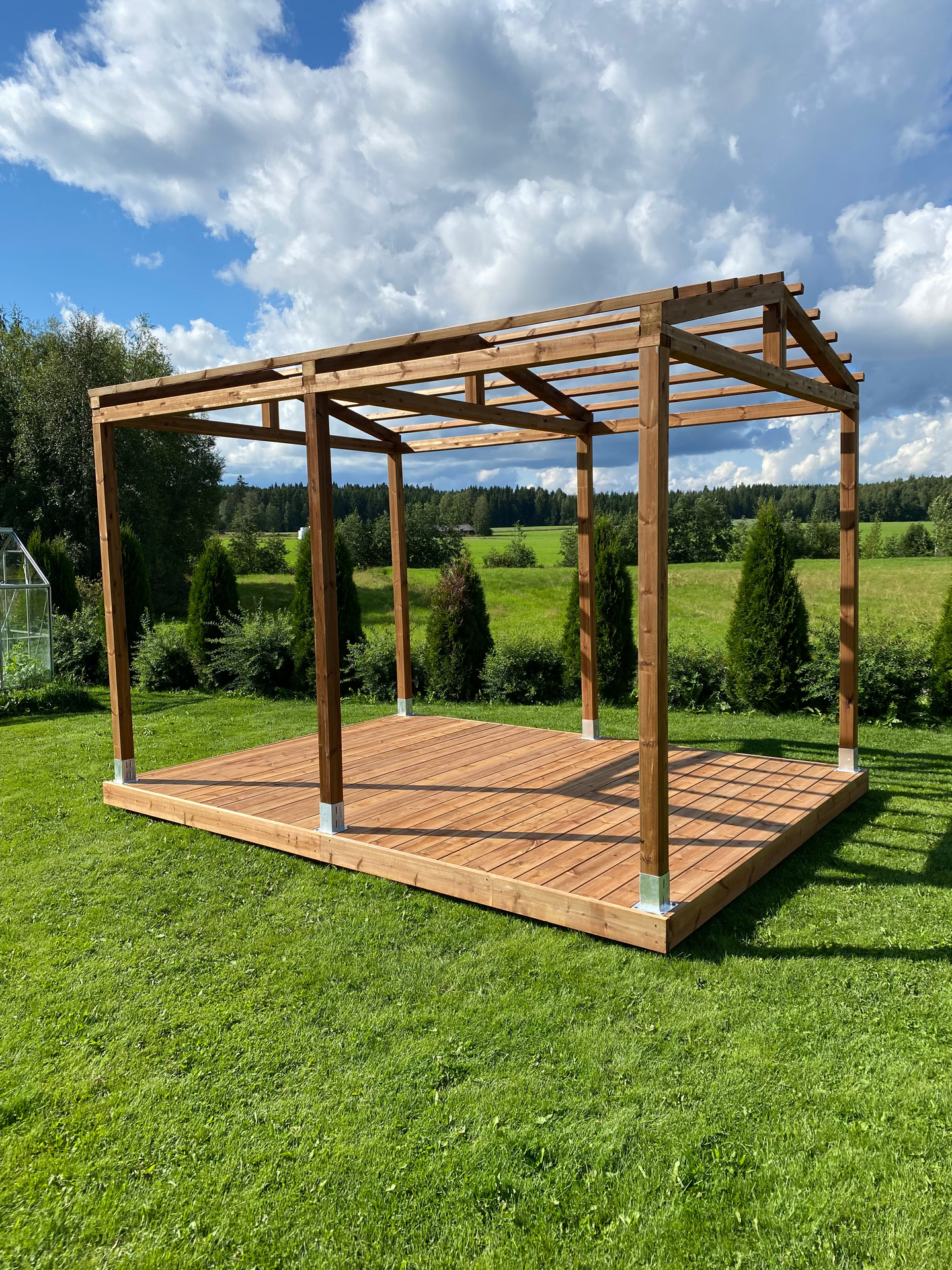 Pergola 3x3 harjakattoinen valokatteella