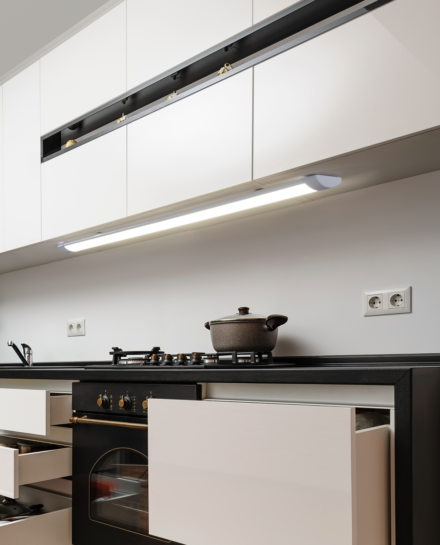 Työpistevalaisin EGLO EXPERT Sicciarotta 36W led 1200x75mm valkoinen