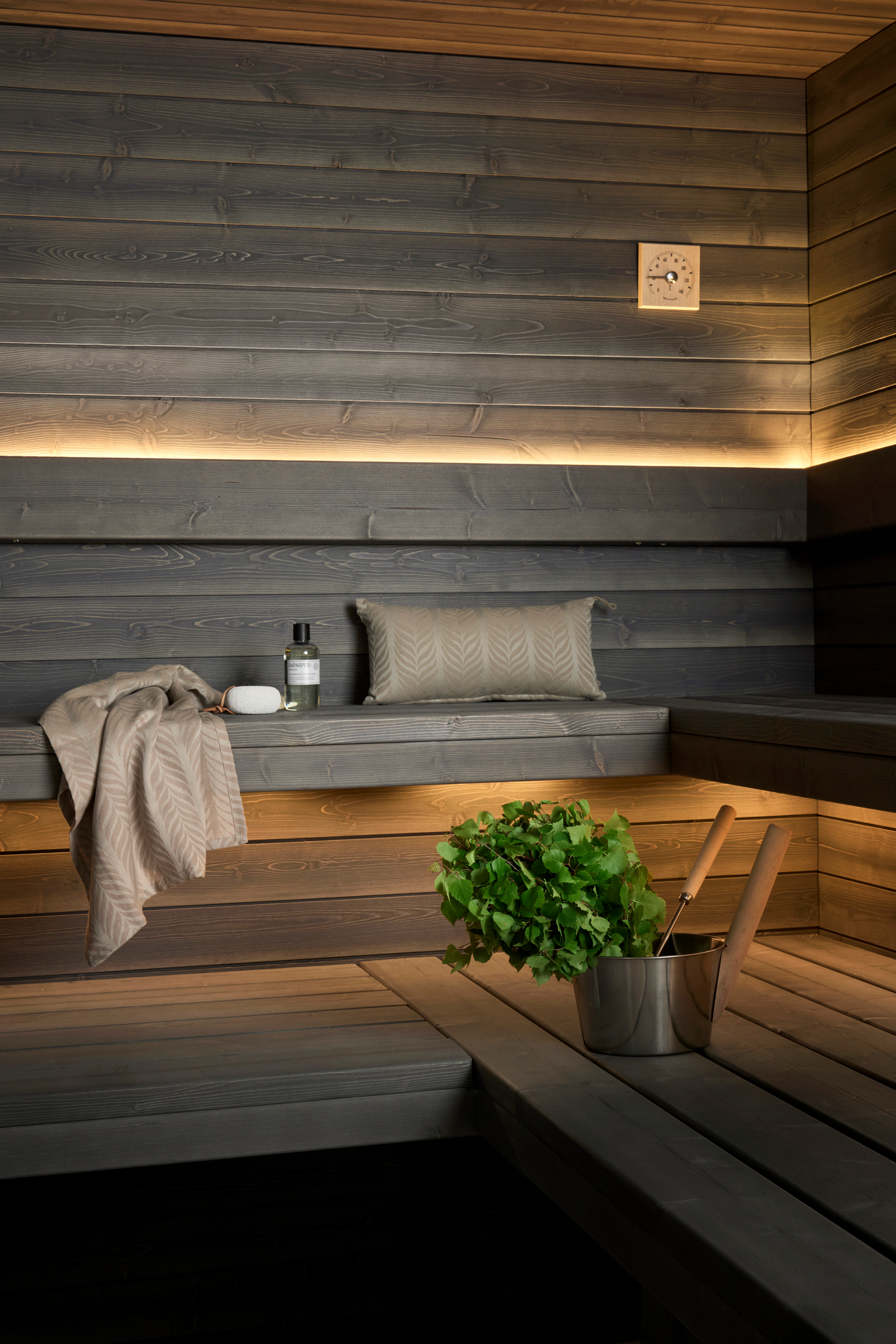 Led-valonauhasetti Cello 2,5m saunaan 260lm/m 2700K IP44/65