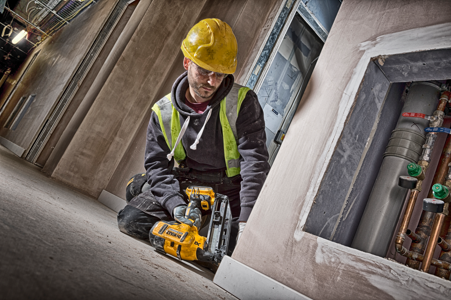 Akkuviimeistelynaulain Dewalt 18V DCN660D2 2x2,0Ah