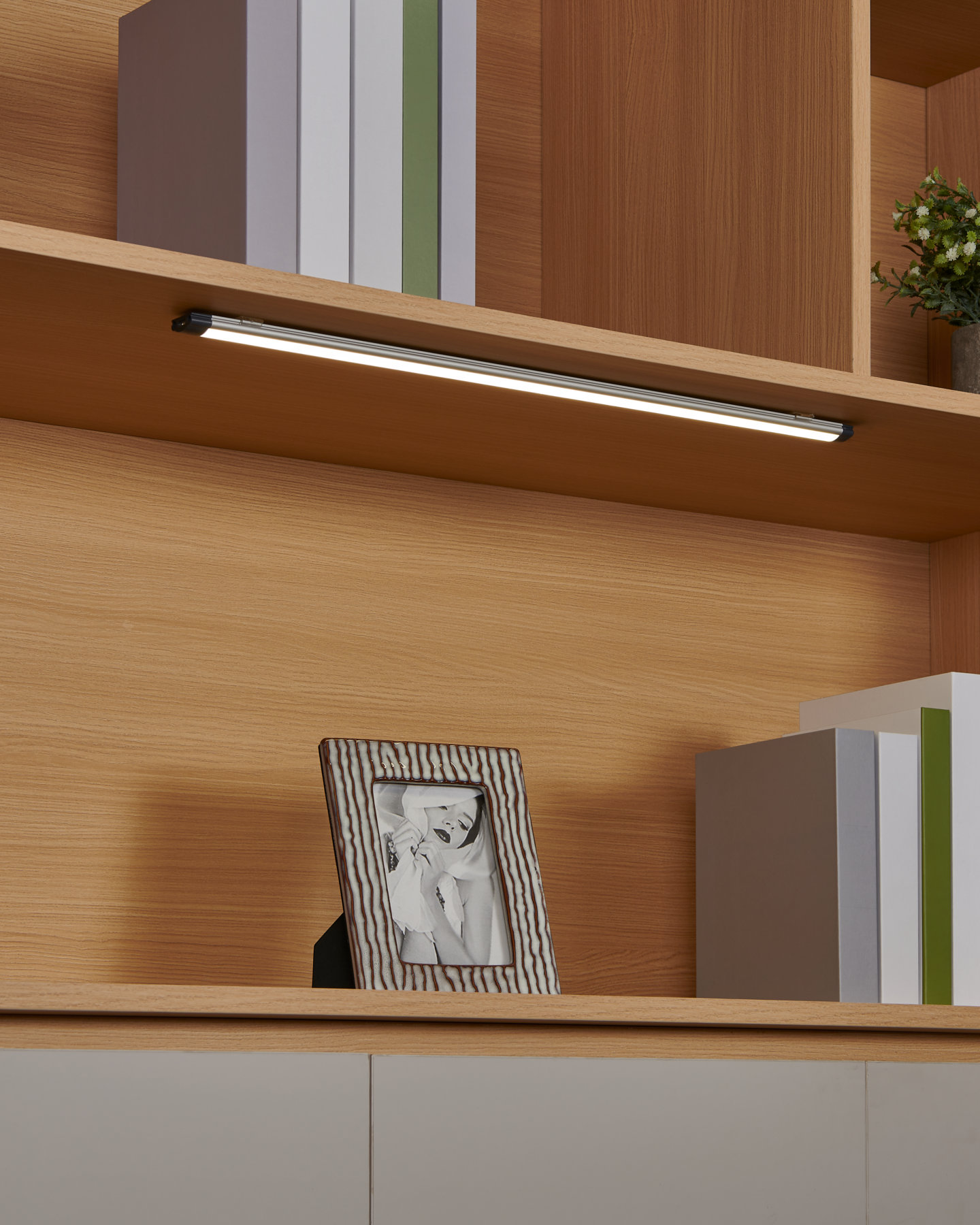 Työpistevalaisin EGLO EXPERT LERCA LED 57cm 8W 1000lm 4000K harmaa