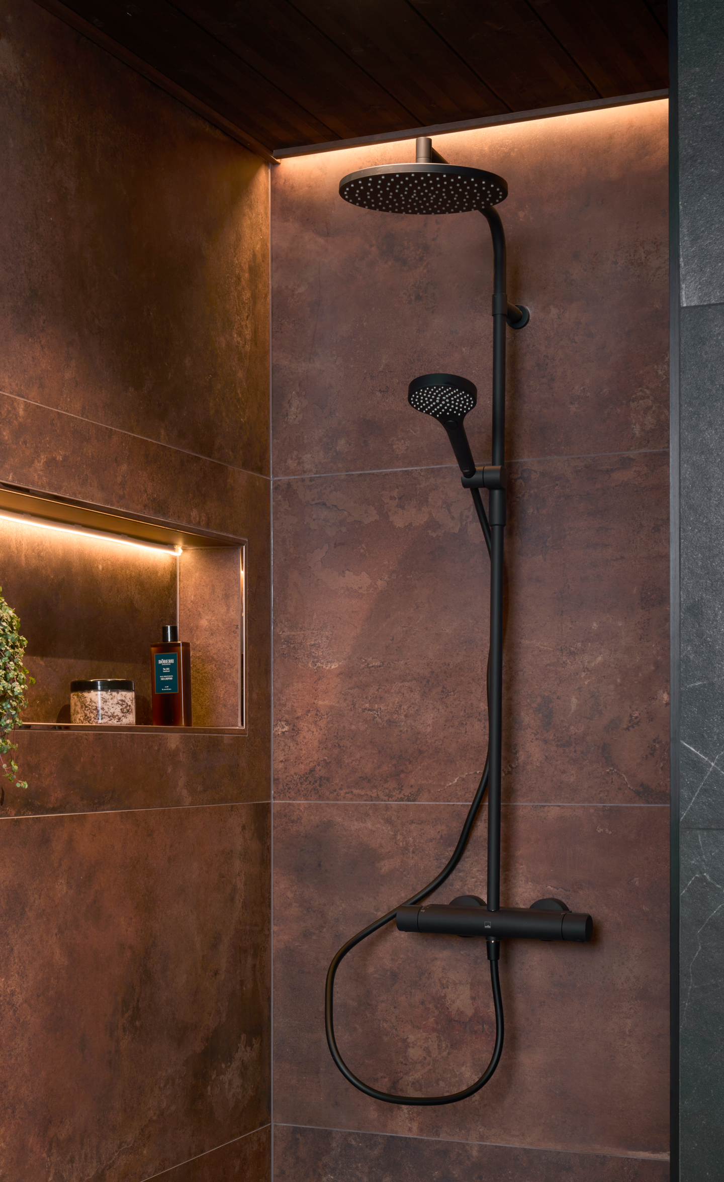 Led-valonauhasetti Cello 2,5m saunaan 260lm/m 2700K IP44/65