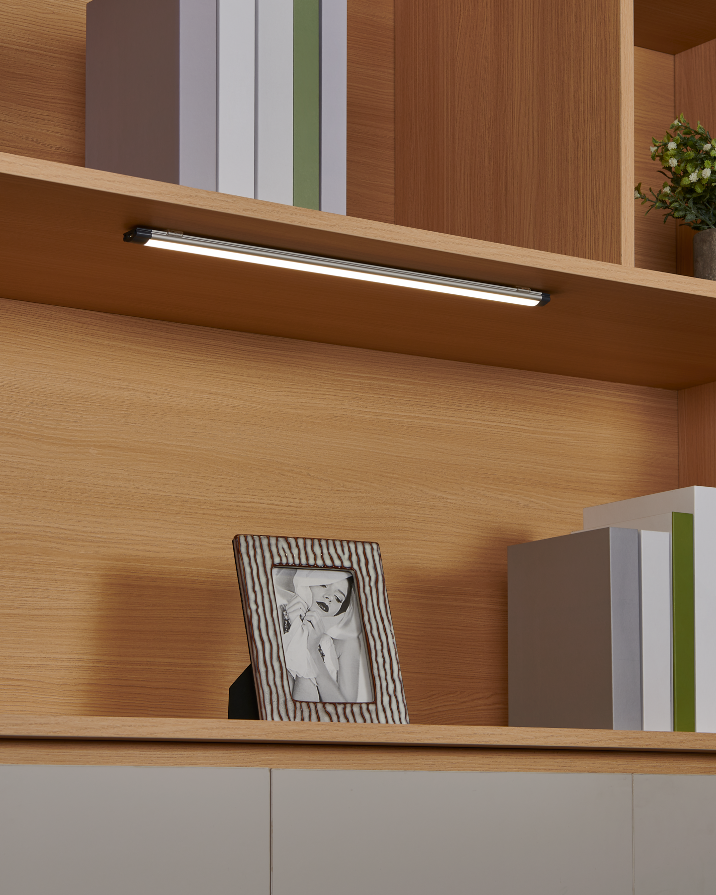 Työpistevalaisin EGLO EXPERT LERCA LED 47cm 6W 700lm harmaa/valkoinen