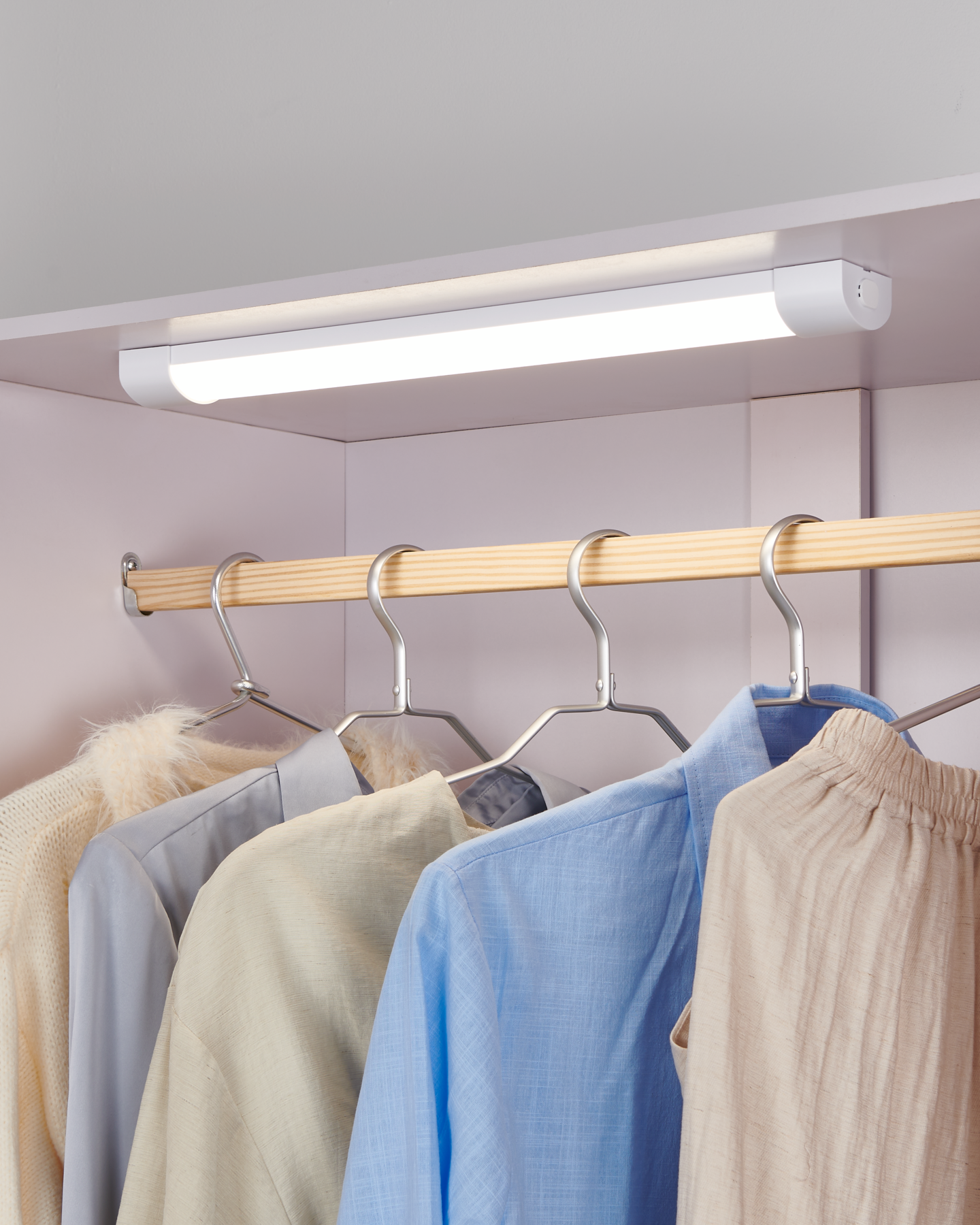 Työpistevalaisin EGLO EXPERT STRACCA LED 47cm 16W 2000lm CCT valkoinen