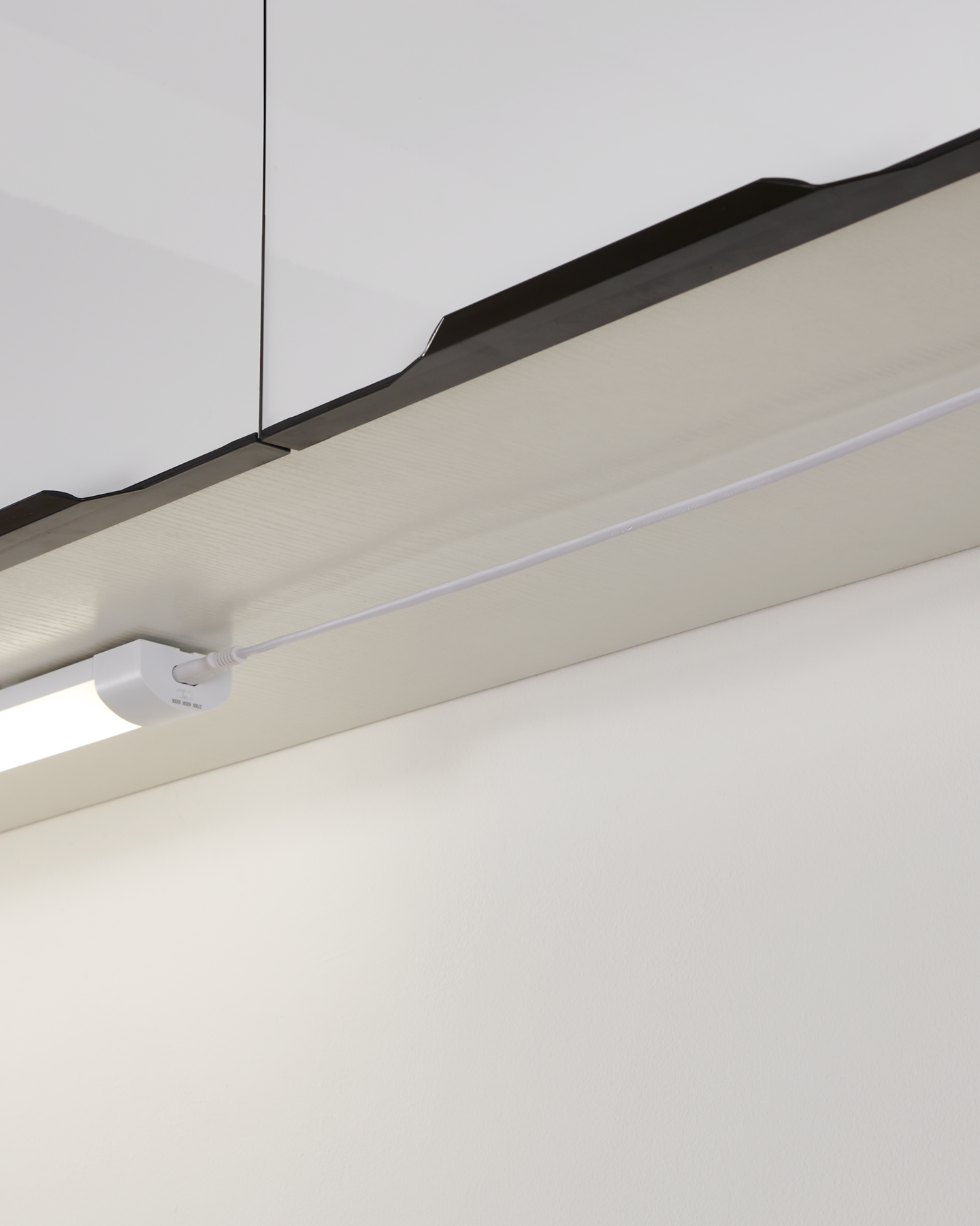 Liitäntäjohto EGLO EXPERT STRACCA pistokkeella 120cm valkoinen