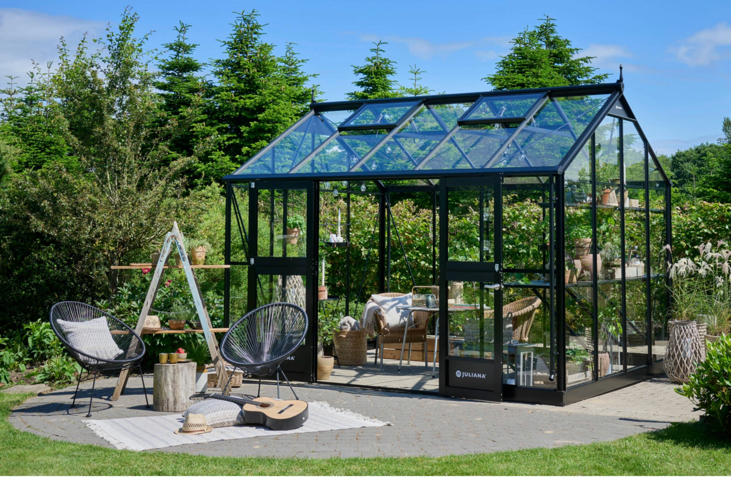 Kasvihuone Juliana Jubile 10,9 musta alumiinirunko karkaistulla 3 mm lasilla