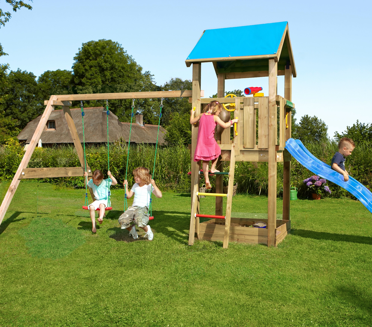 Leikkitorni Jungle Gym Castle ja Swing Module X'tra sekä liukumäki