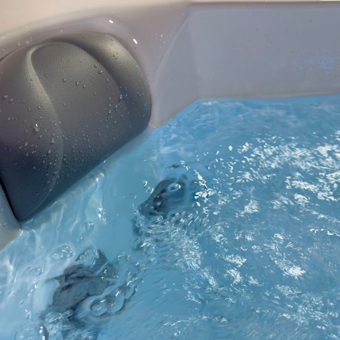 Ulkoporeallas Viva Spa Idun