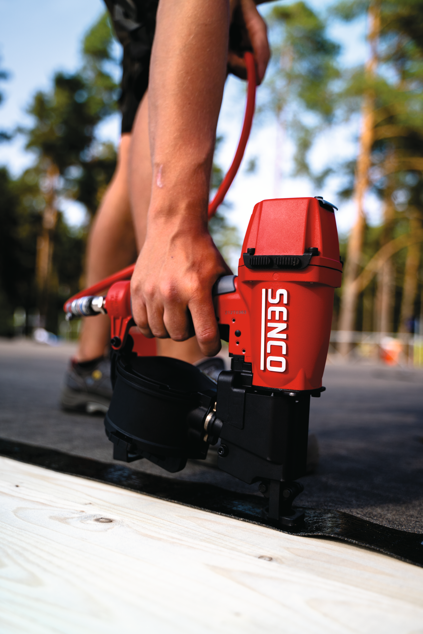 Kattohuopanaulain Senco RoofPro 445XP