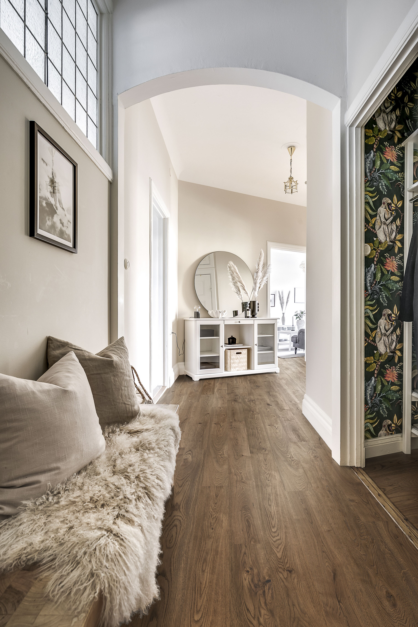 Hybridilattia Kährs biopohjainen KL33 Aware Smoky CLA 200 2,17m²/pkt