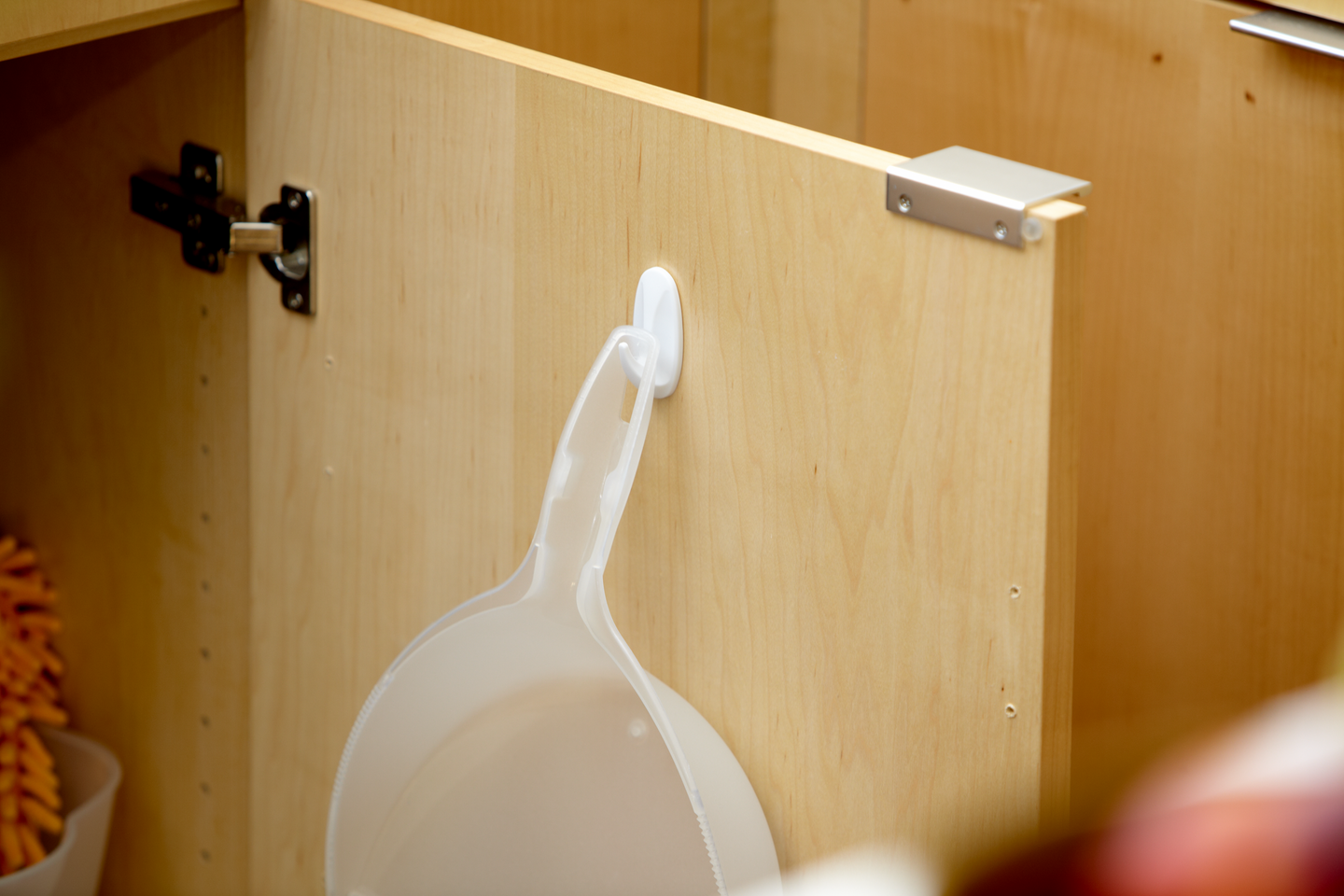 Koukku Command Design pieni 2 koukkua ja 4 palaa