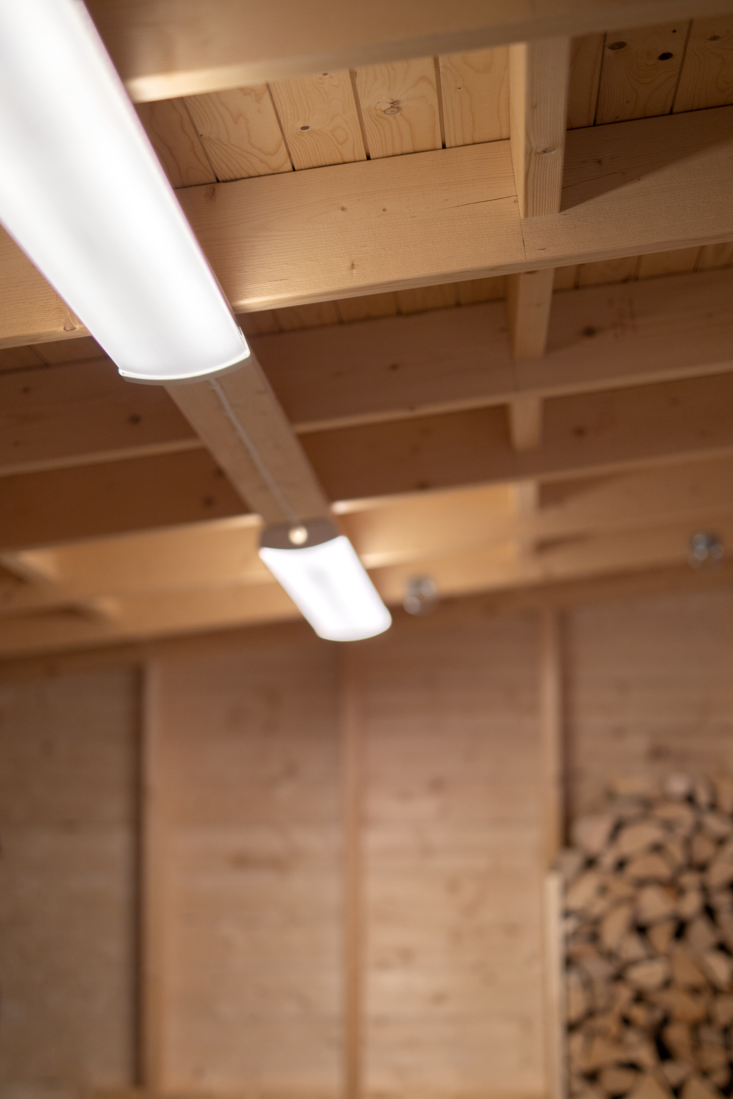 Teollisuusvalaisin suljettu Hide-a-lite Liteline Basic IP44 1200 S 840