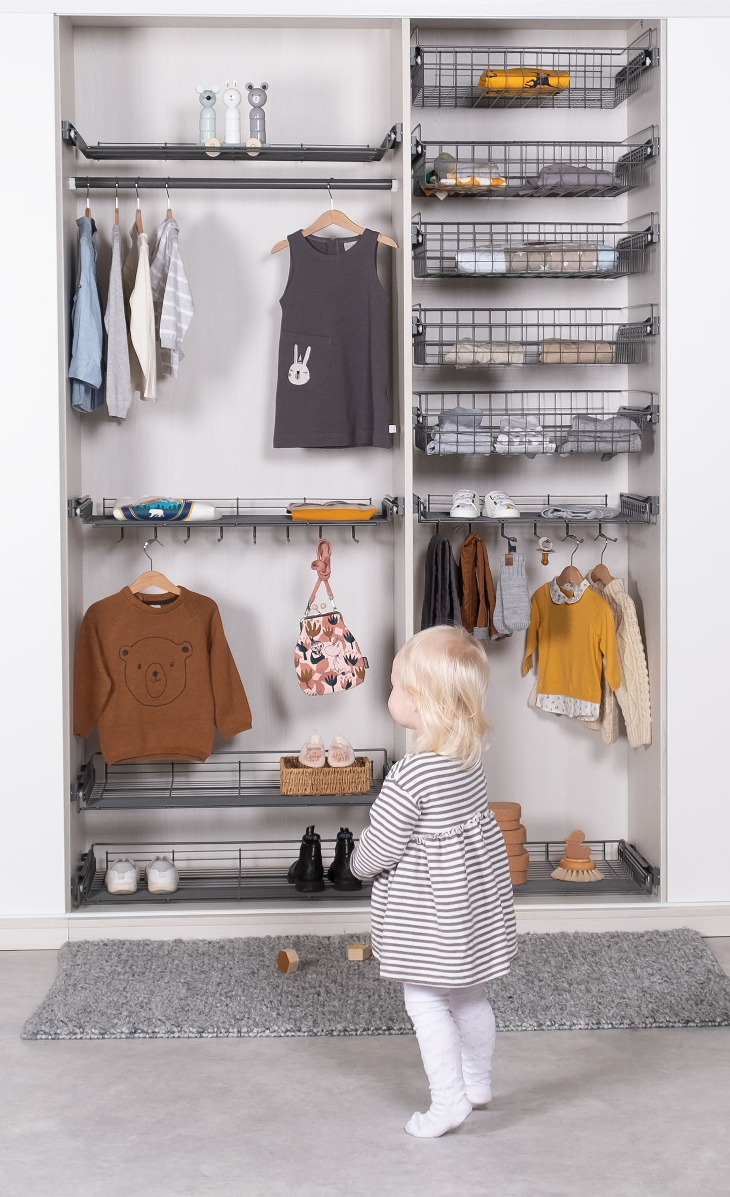 Rullakiskokori LM 604 matala antrasiitti 60 cm kaappiin